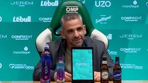 «Por mais que eu seja um bom gajo e tente puxar pelos jogadores, é difícil»